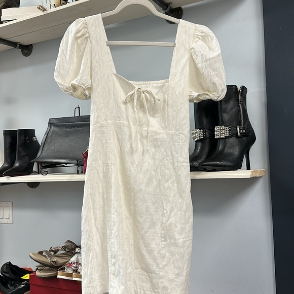 MAEVE From Anthropologie puff sleeve, square neck, mini dress in ivory size Med - Picture 9 of 9
